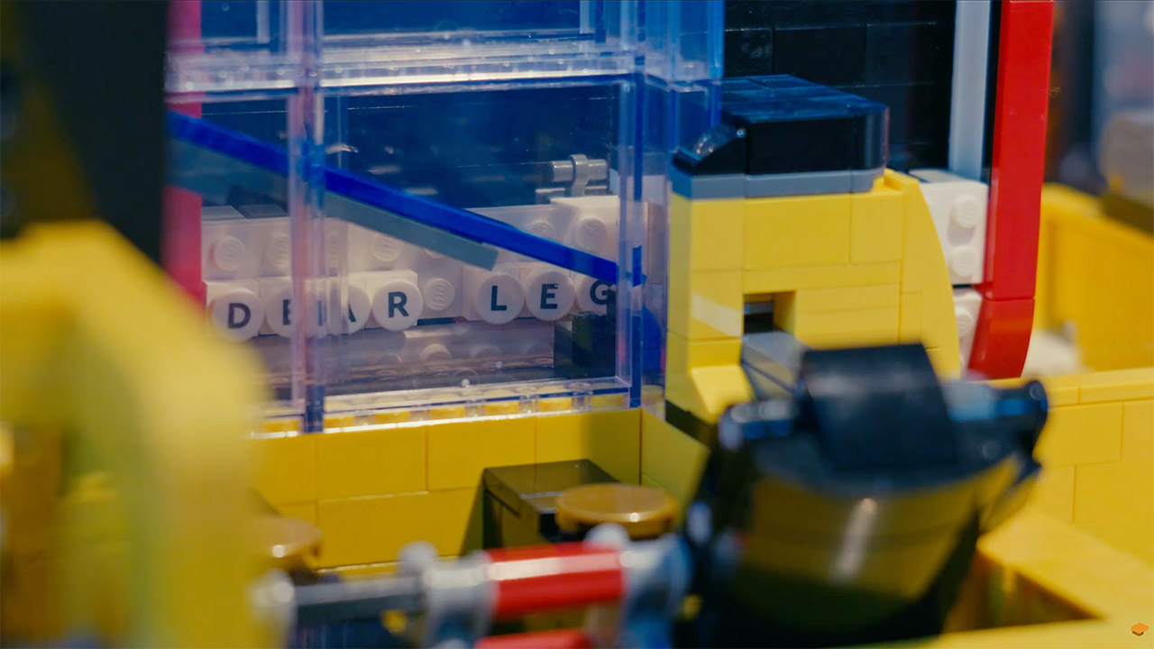 Functional LEGO Typewriter