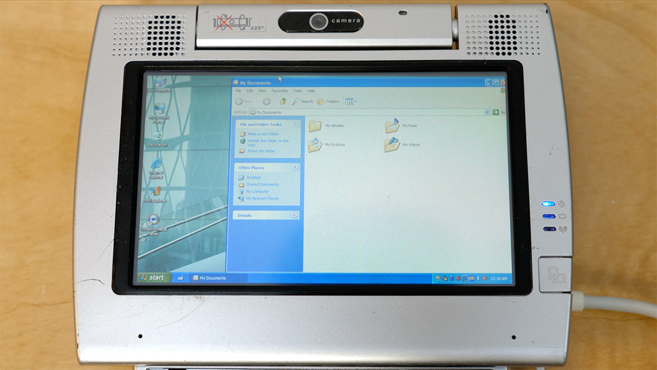 Intel Prototype Windows XP Tablet UMPC 2006
