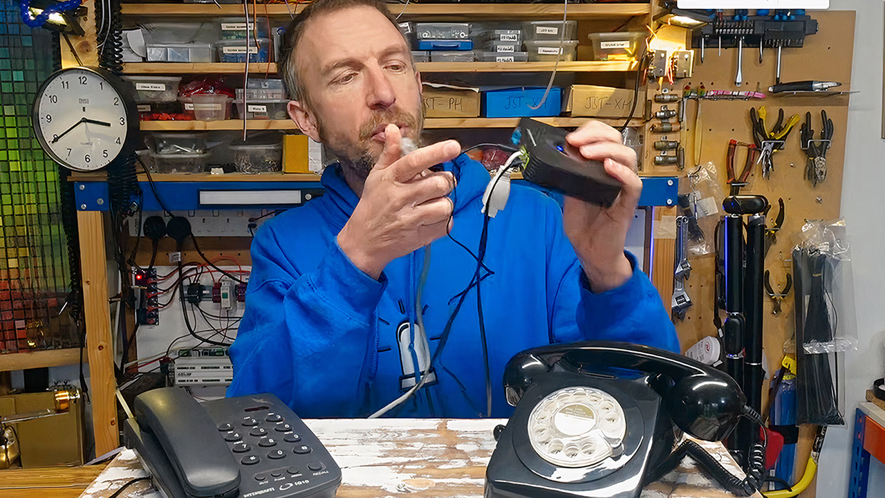 How to Make Offline Landline Phone Calls