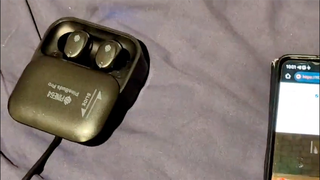 Running DOOM on Wireless Earbuds PineBuds Pro