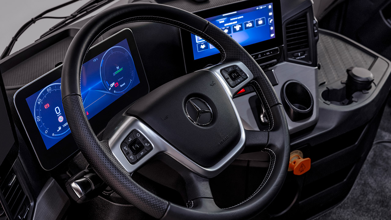 Mercedes-Benz NextGenH2 Truck Hydrogen