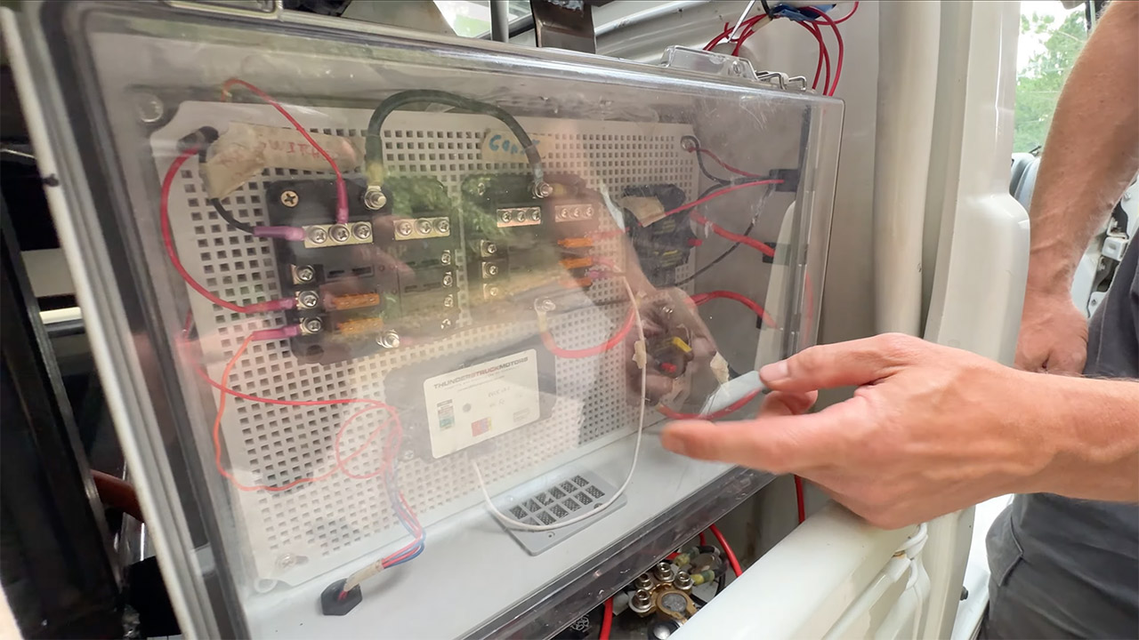 Tesla-Powered Kei Truck Giant Drill Battery EV