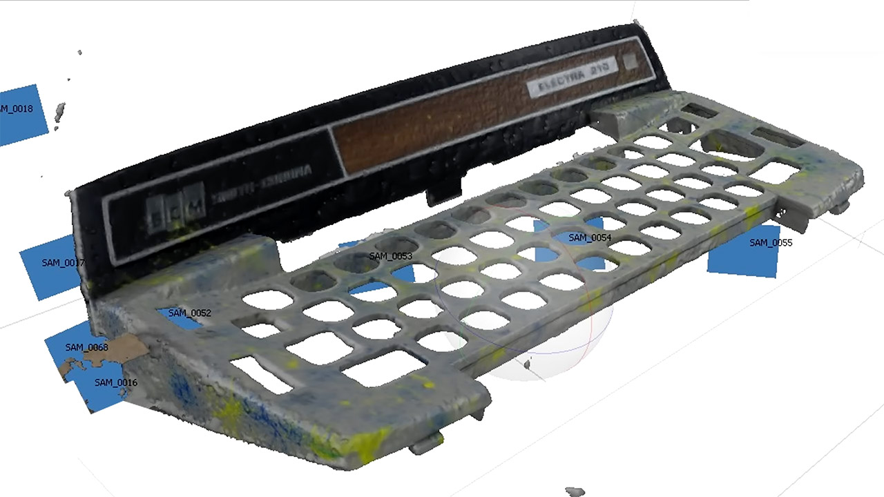 Vintage Typewriter Modern Gaming PC Build Mod