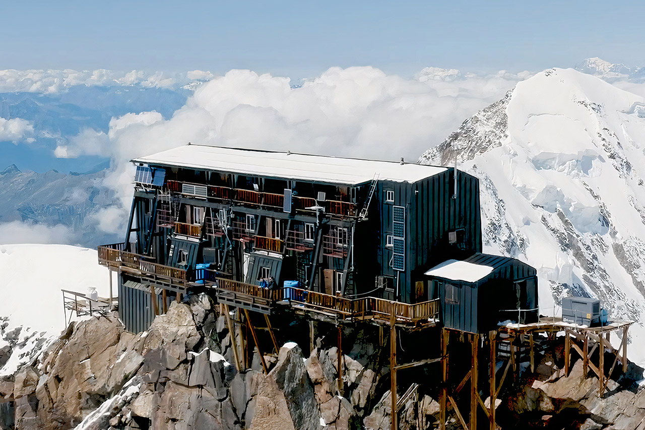 Margherita Hut Europe Highest Hotel Italy