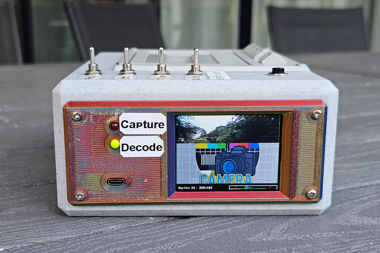 Digital-Analog Tape Picture Camera