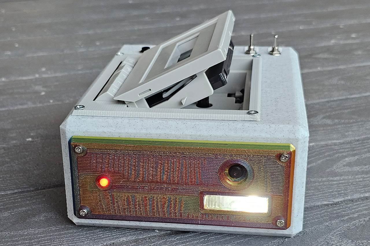 Digital-Analog Tape Picture Camera