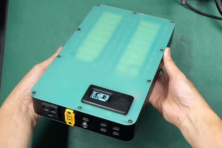 Custom DIY 96,000mAh Power Station Bank