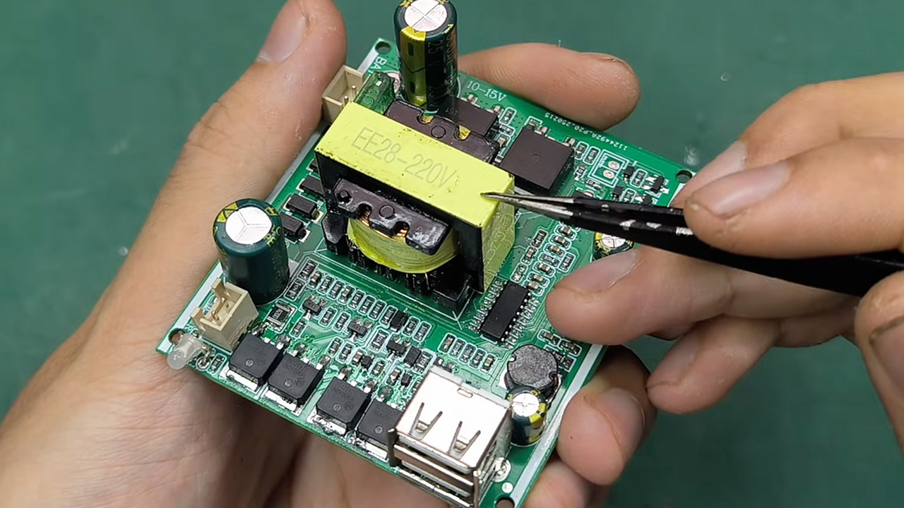 Customized-Constructed 96,000mAh Backpack Energy Station Prices All the things You Carry 4 Custom DIY 96,000mAh Power Station Bank