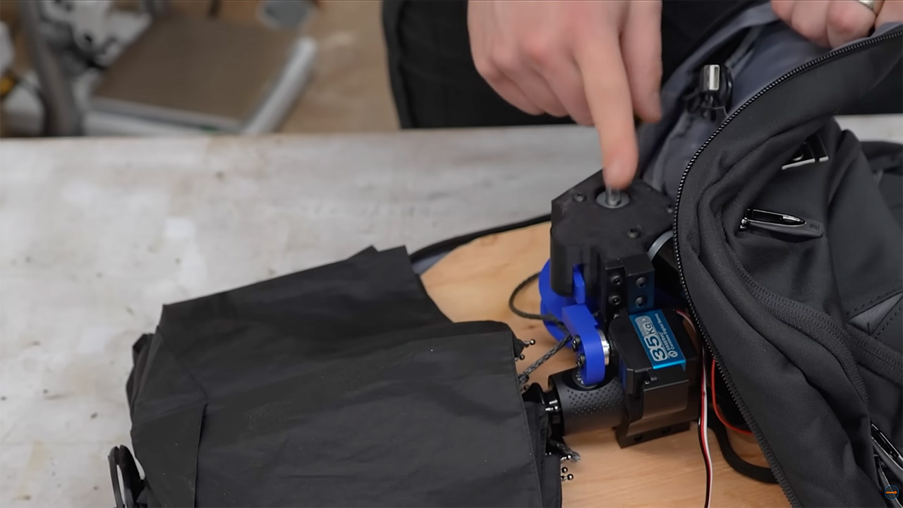 Auto-Deploying Umbrella Rain