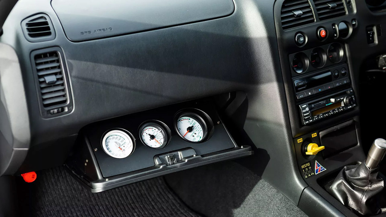 1996 Nissan NISMO 400R Interior
