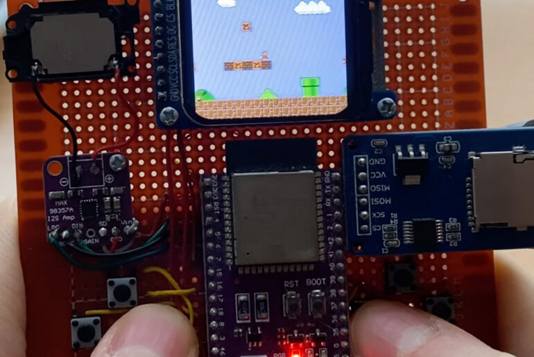 ES32 DIY Retro Handheld Console Gaming