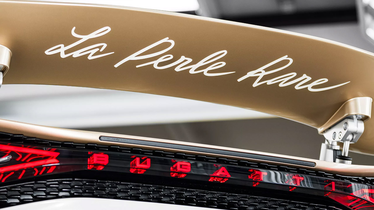 Bugatti W16 Mistral La Perle Rare