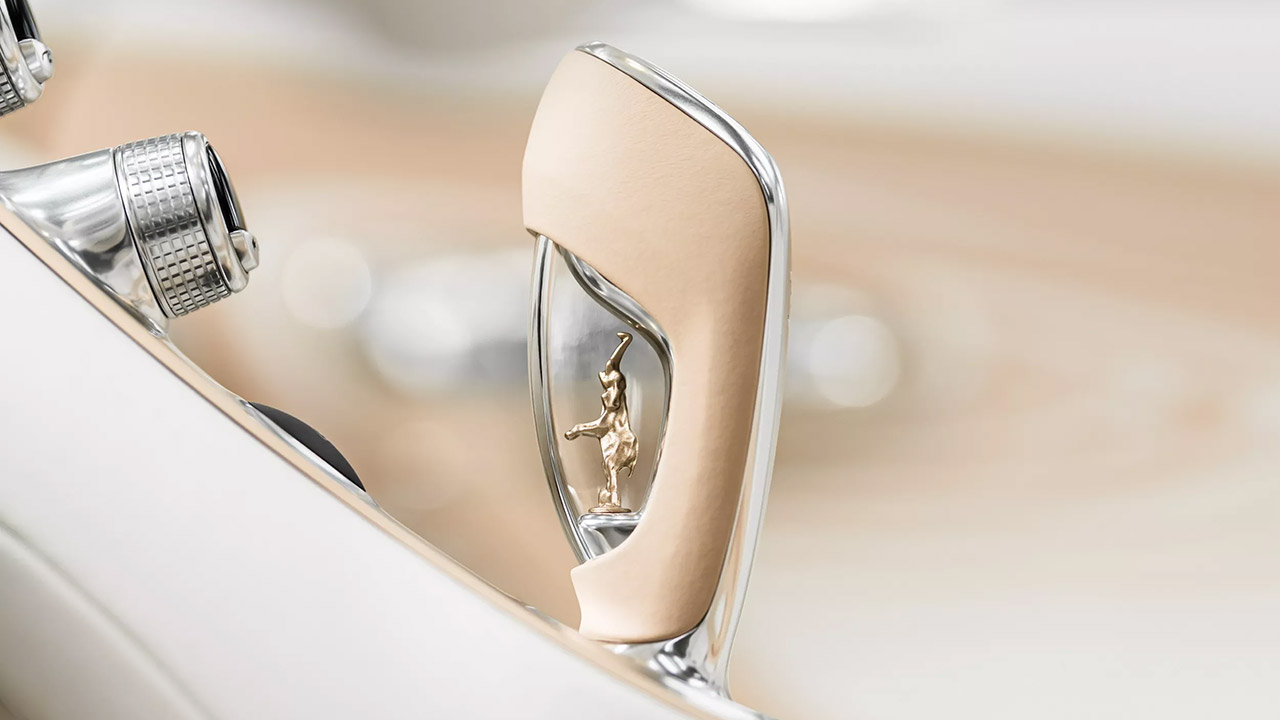 Bugatti W16 Mistral La Perle Rare Interior