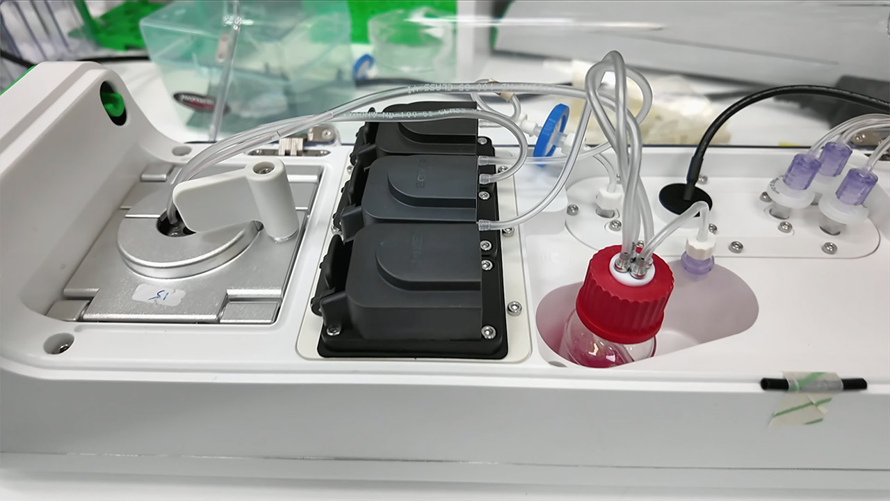 Human Brain Cells CL1 Biological Computer Learn to Play DOOM