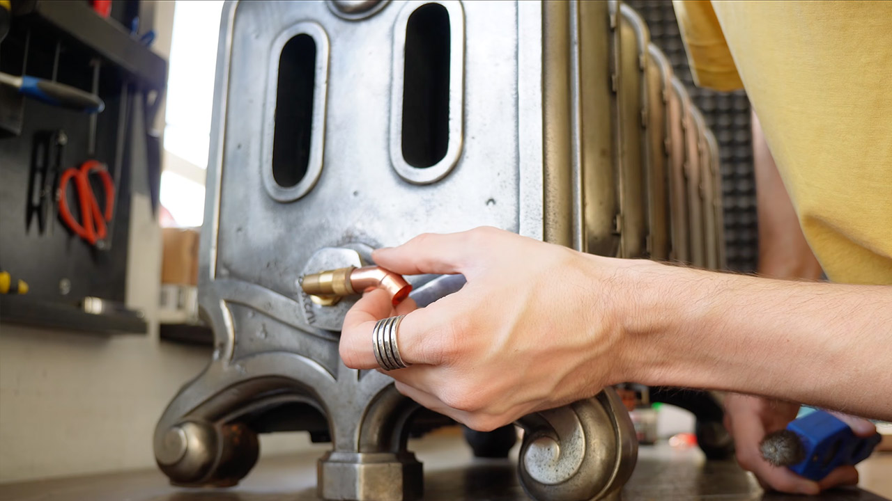 Cast Iron Victorian Radiator Gaming PC Mod