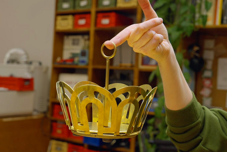 Shape-Shifting Mechanical Fruit Bowl