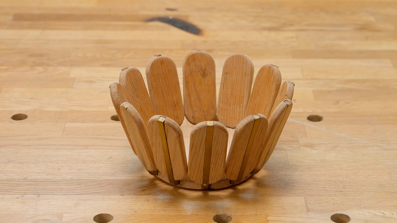 Shape-Shifting Mechanical Fruit Bowl