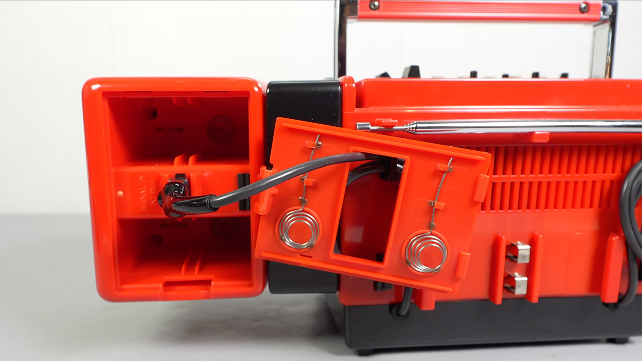 Akai PJ-11 Mini Stereo Rotating Speakers 1984