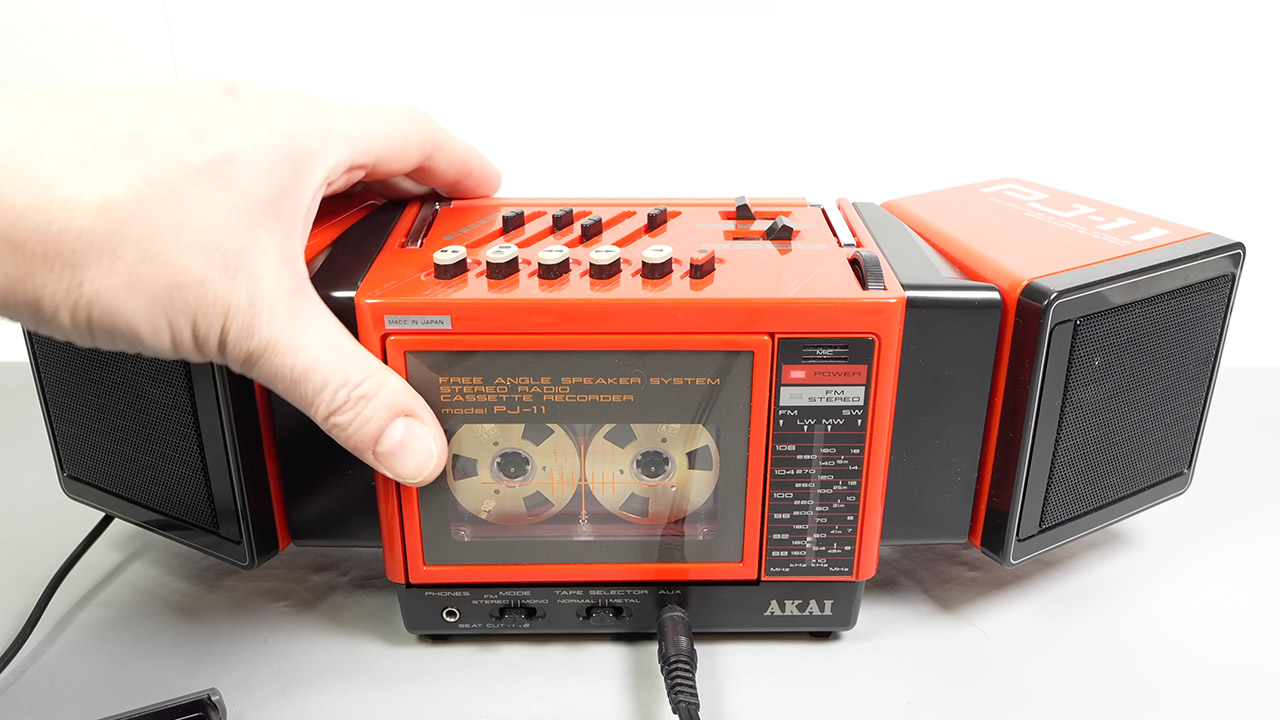 Akai PJ-11 Mini Stereo Rotating Speakers 1984