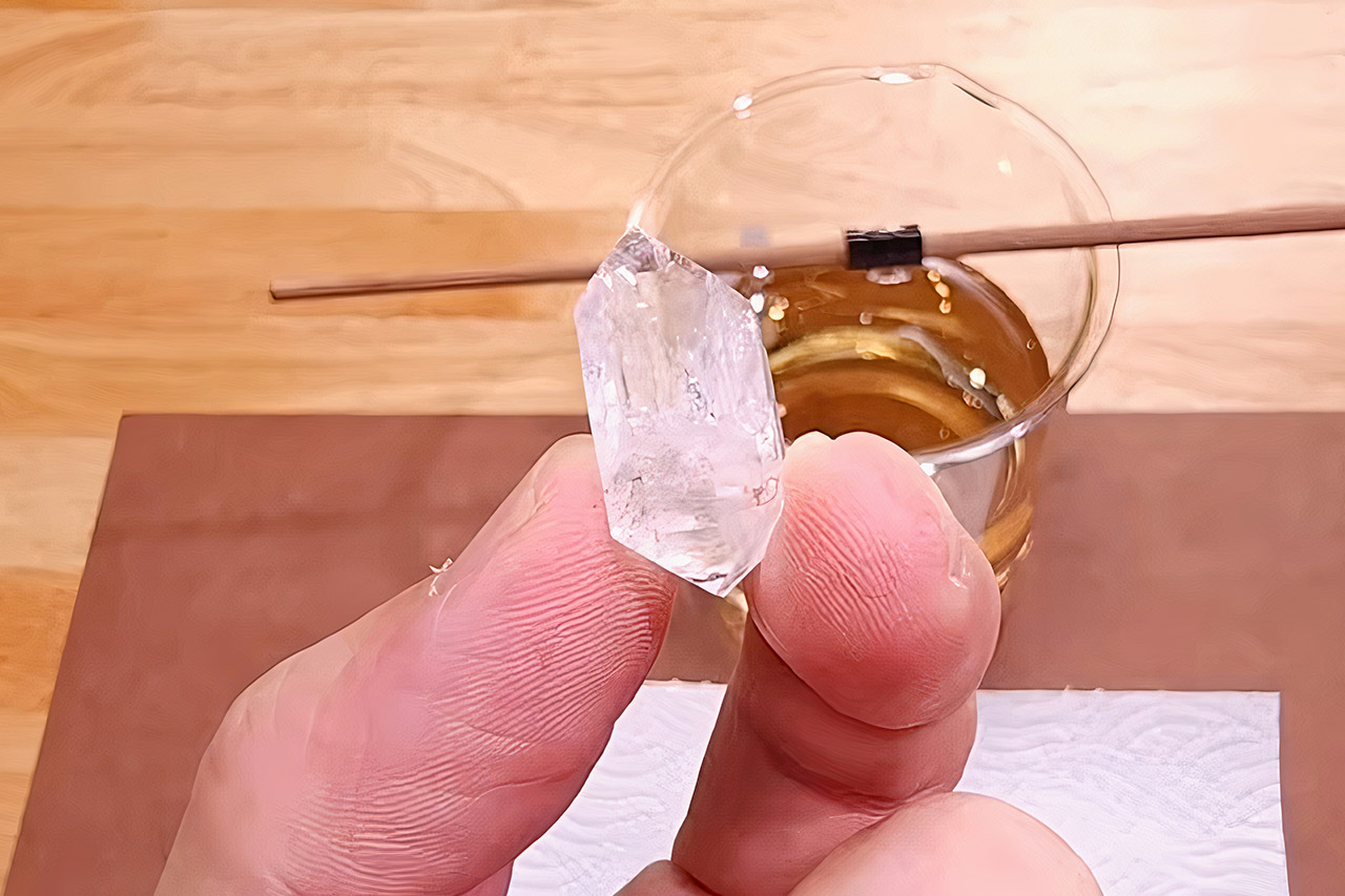 Growing Giant Sugar Crystal Experiment