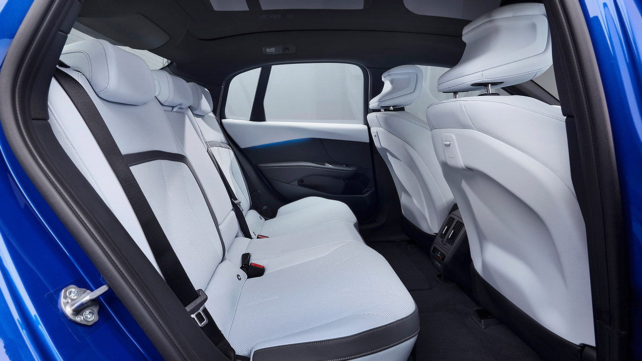 2027 BMW i3 Interior