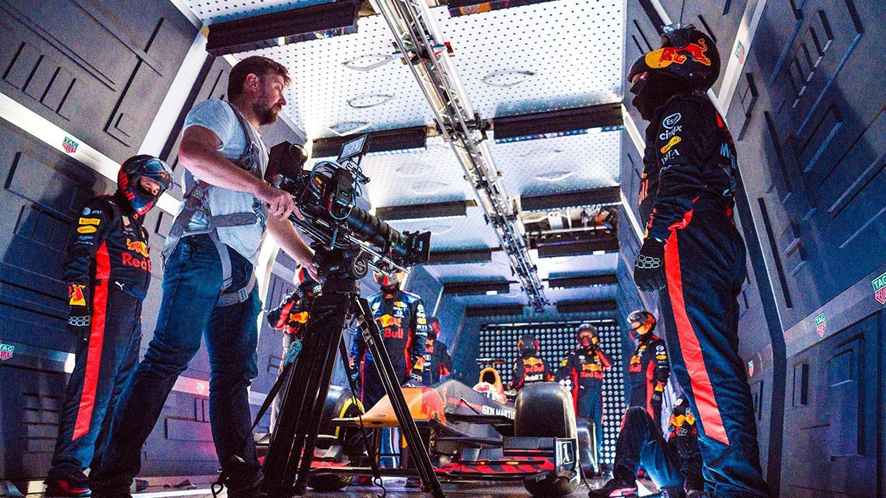 Red Bull Zero-G Formula 1 Pit Stop