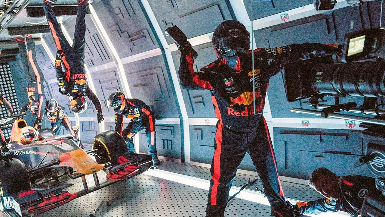 Red Bull Zero-G Formula 1 Pit Stop