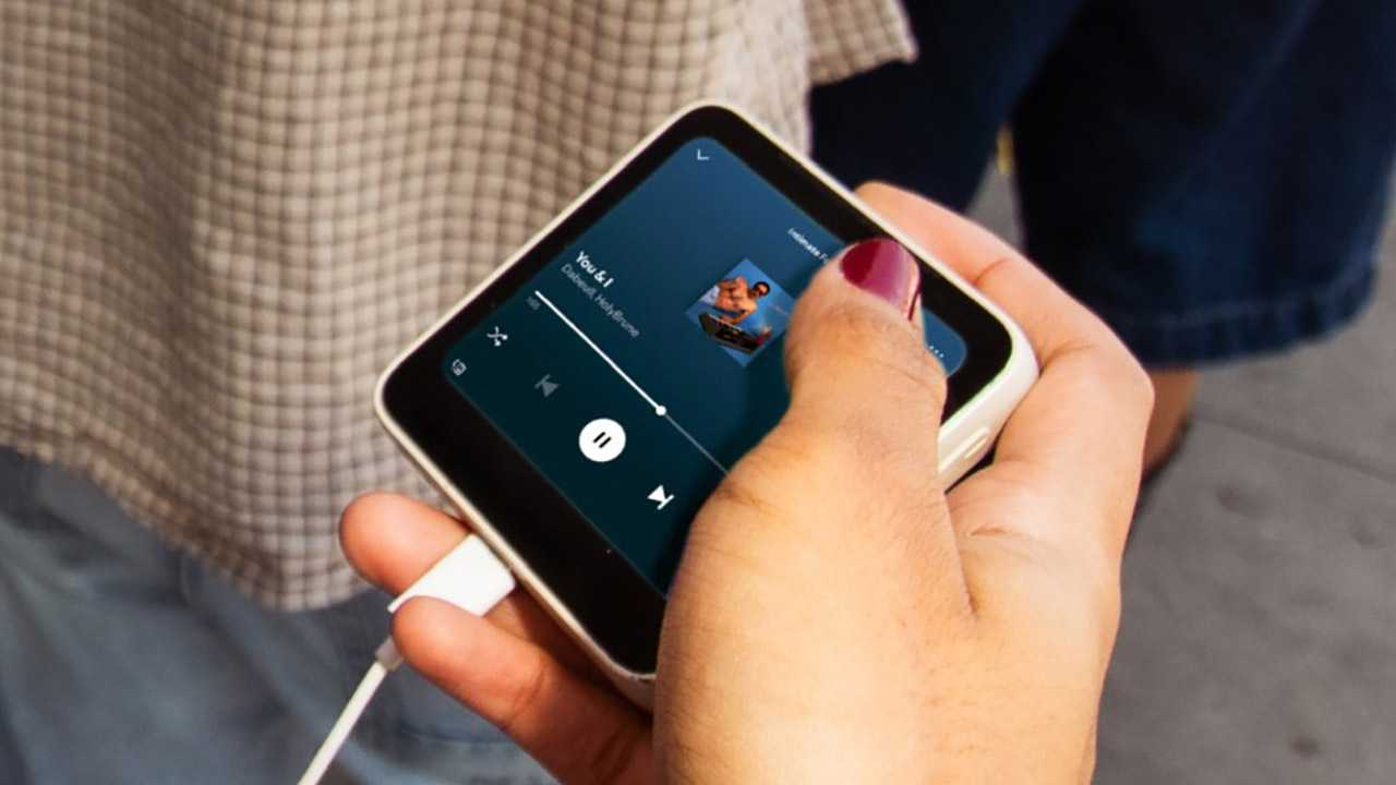 Minimalist Meadow Smartphone