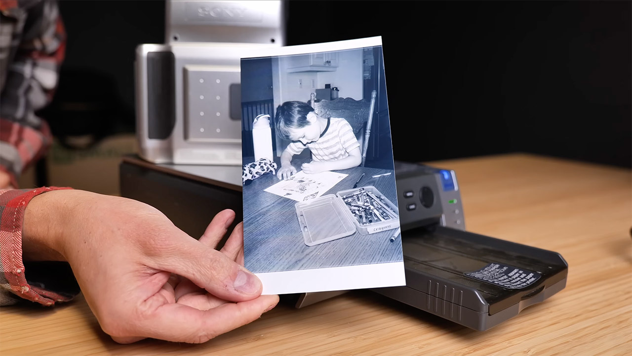 Sony DKC-C200X Passport Camera