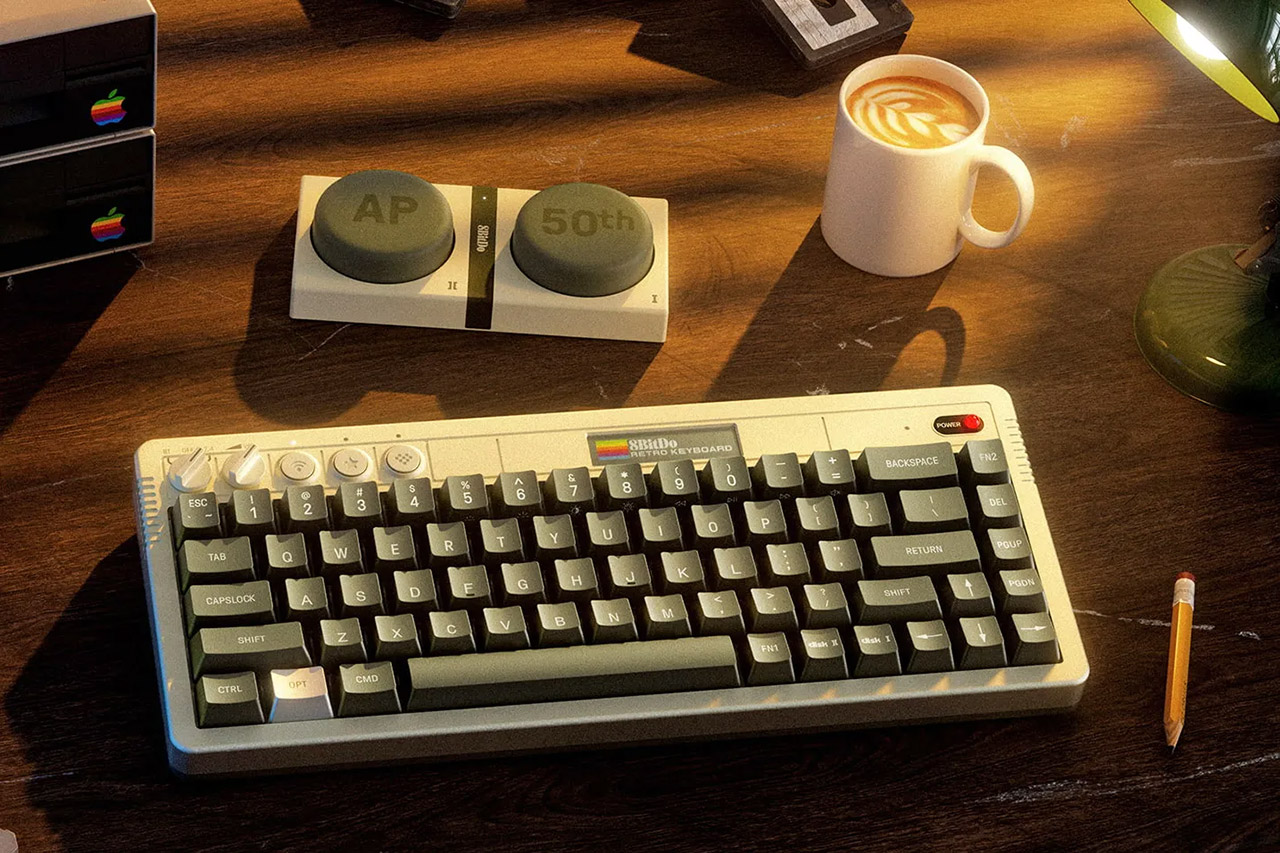 8Bitdo Retro 68 Keyboard AP50th Limited Edition