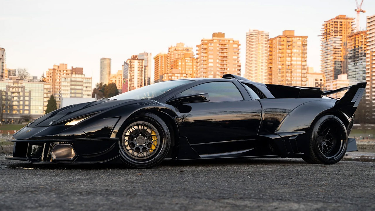Liberty Walk Murcielago Batmobile