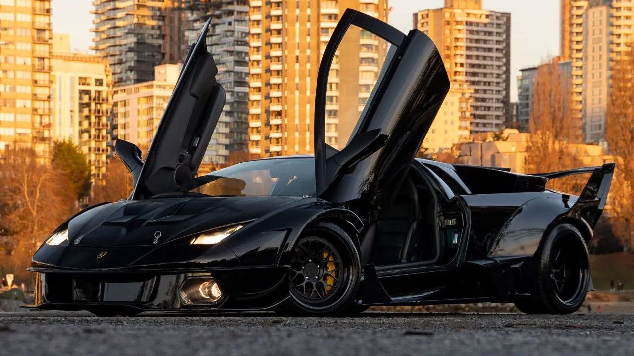 Liberty Walk Murcielago Batmobile