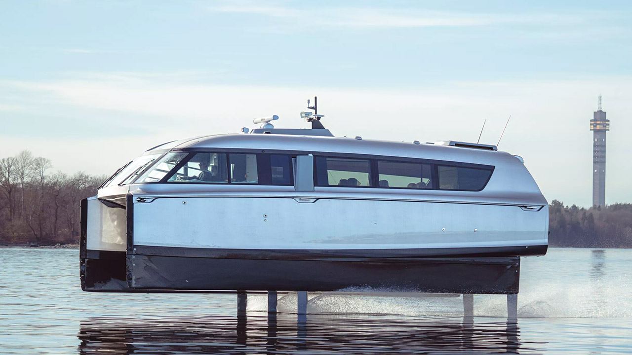 Electric Candela P-12 Business Ferry