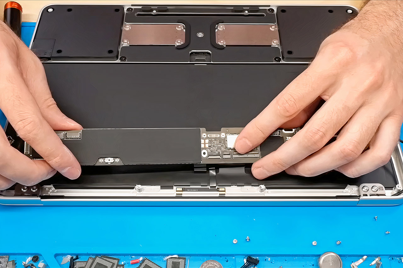 MacBook Neo 1TB Storage Upgrade iPhone Parts