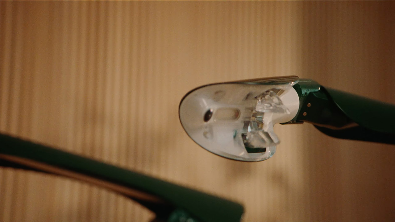 Syncere Lume Robot Floor Lamp