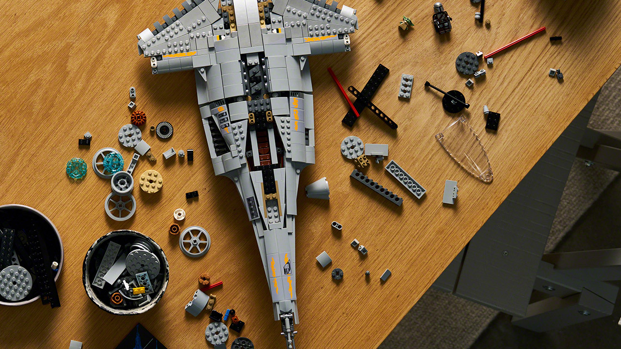 LEGO Star Wars The Mandalorian N-1 Starfighter 75442 Set