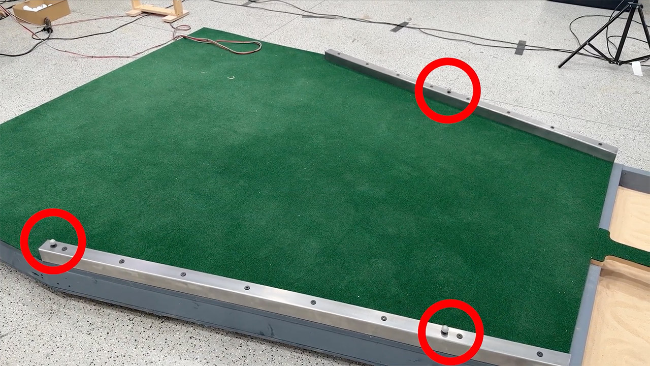 StuffMadeHere Robotic Golf Club Sink Shots