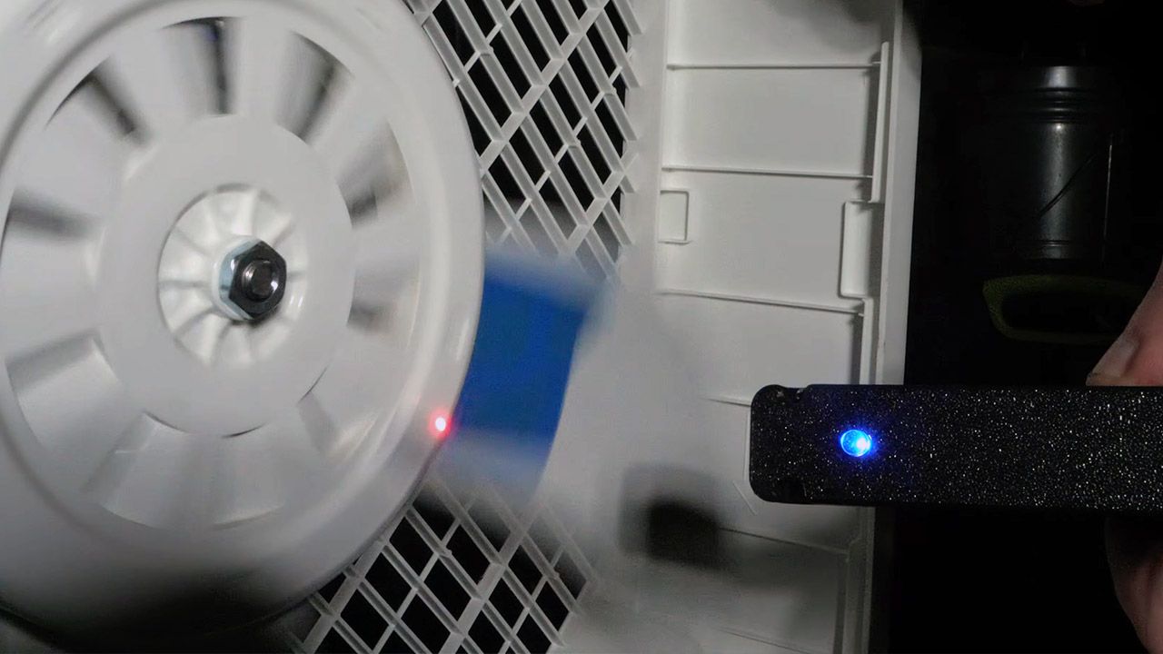 Stroboscopic Camera Freezes Rotation