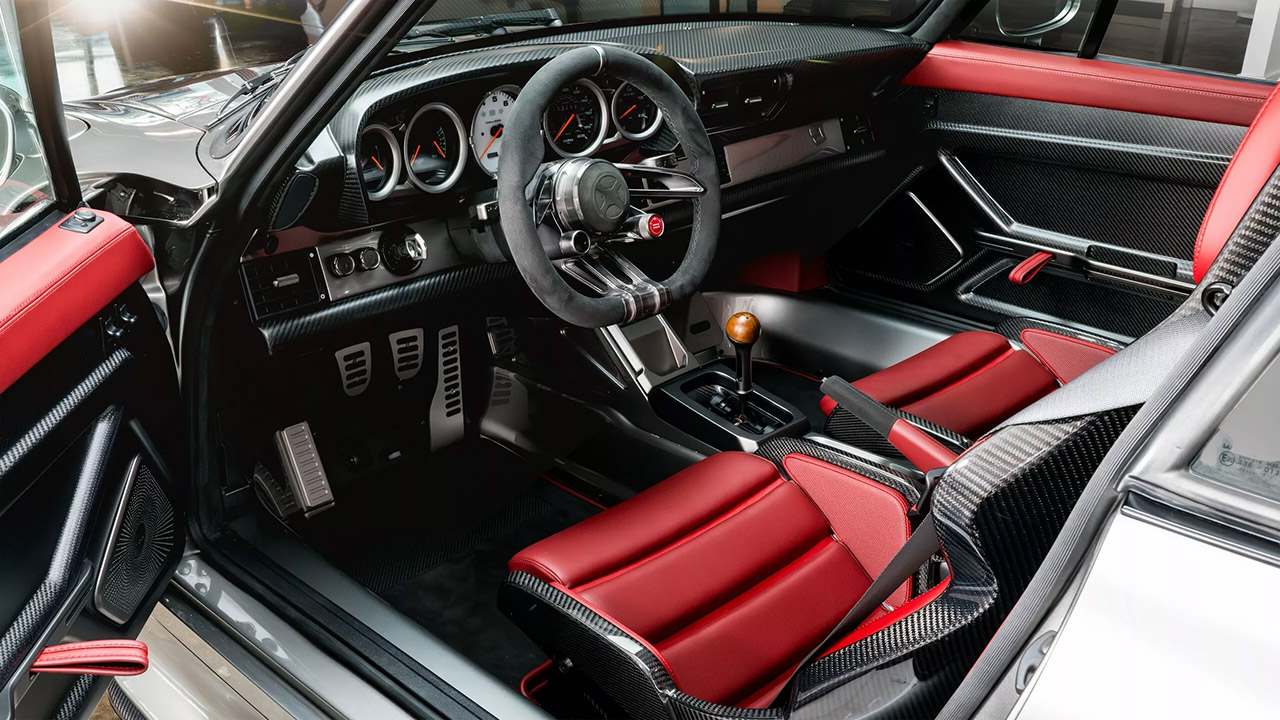 Gunther Werks F-26 Porsche 911 Slantnose Interior