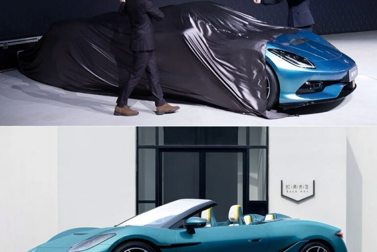 BYD Denza Z Electric Supercar Open-Top