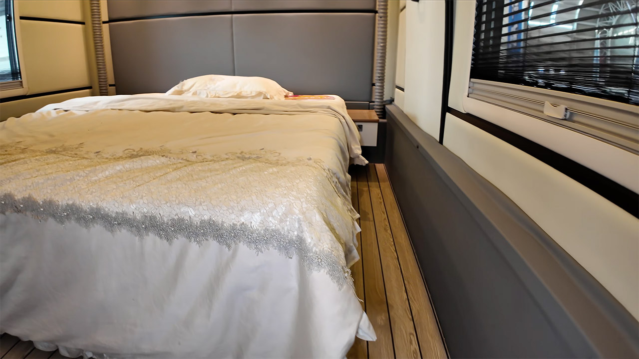 China 2-Story Motorhome Feixiang FX RV S800 Shuxinge