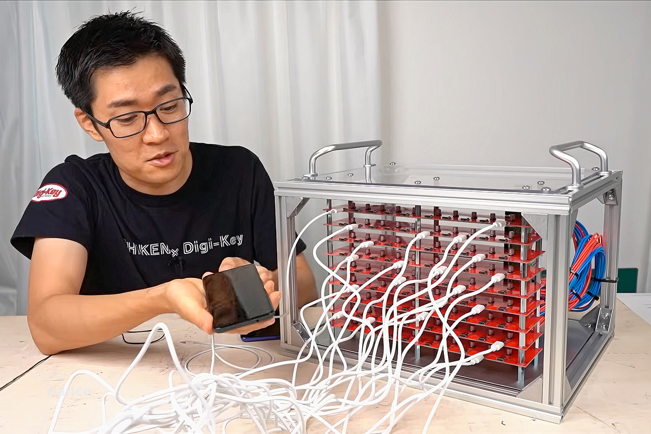 USB-C Hub 100 Device Charging