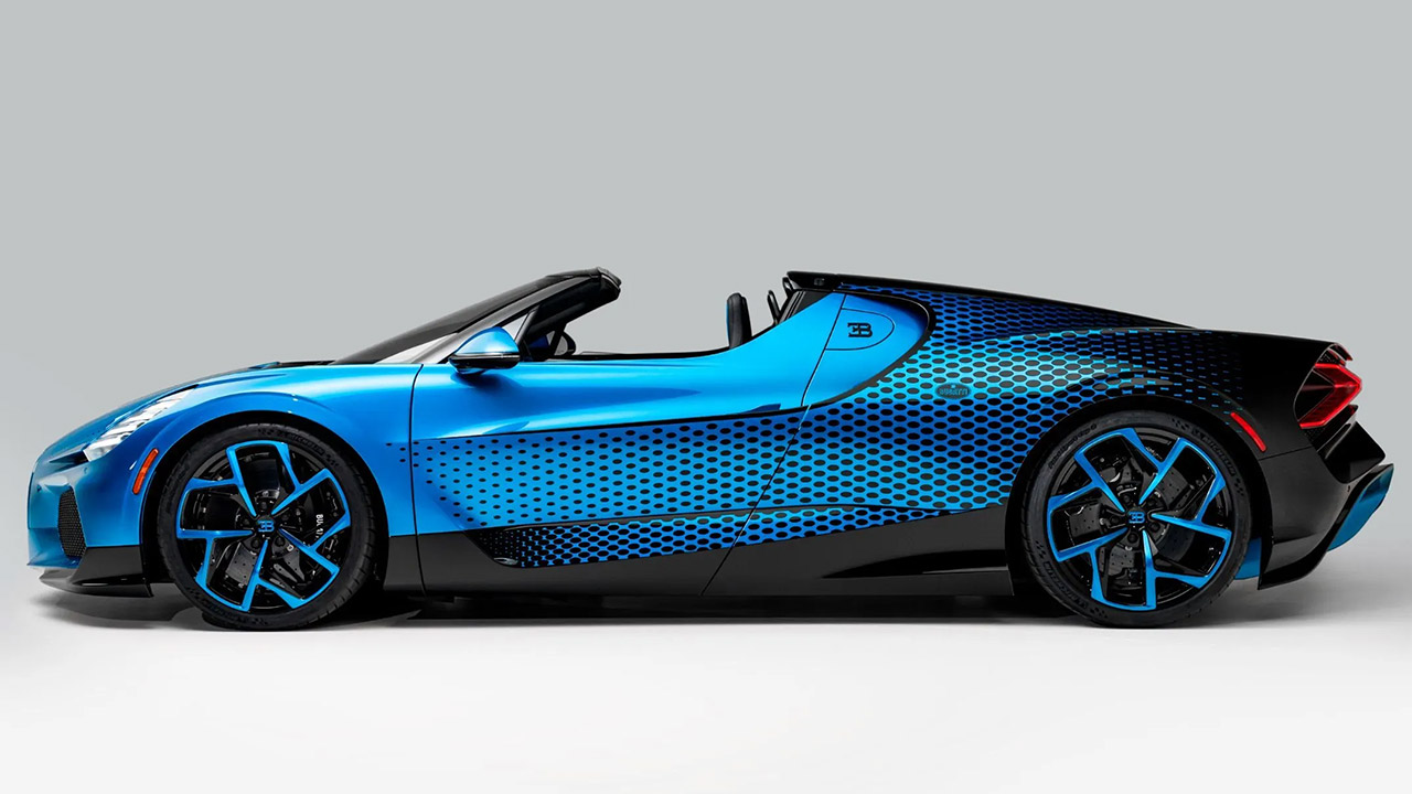 StradMan Bugatti W16 Mistral Fly Bug Hypercar