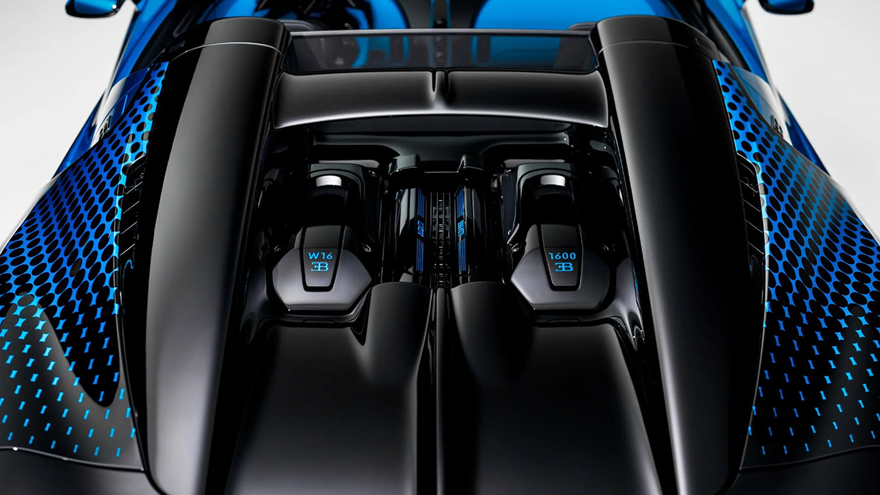 StradMan Bugatti W16 Mistral Fly Bug Hypercar