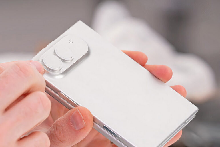 Unbox Therapy iPhone Ultra Dummy Unboxing Hands-On
