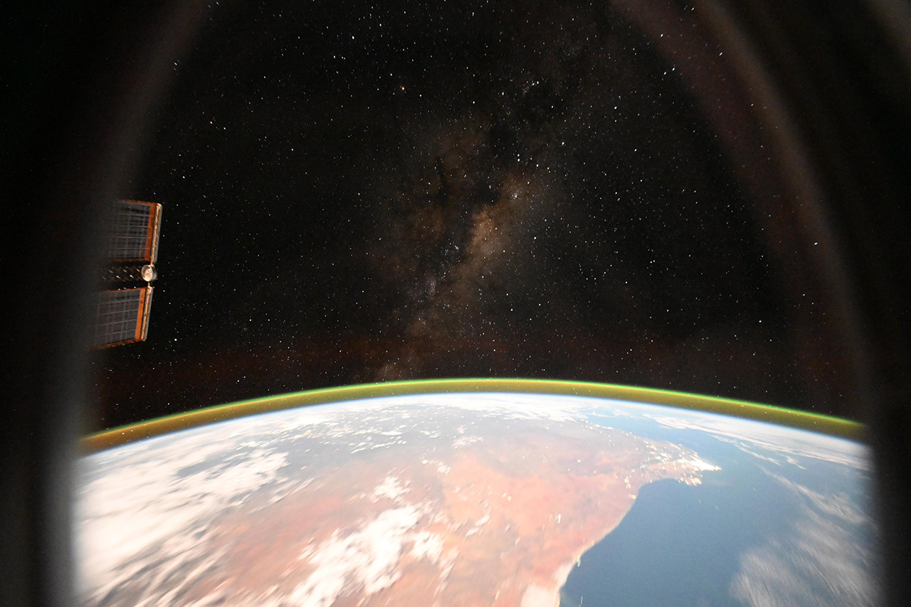 NASA Chris William Earth Airglow ISS Orbit