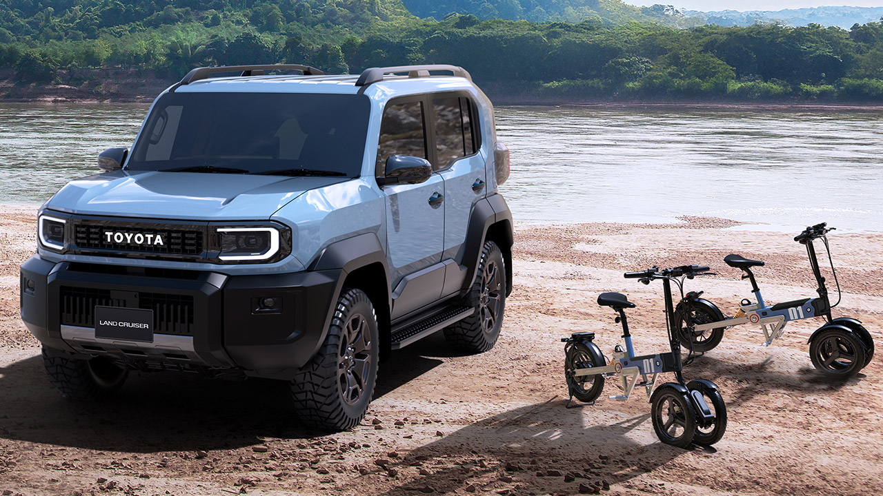 Toyota Land Hopper Three-Wheeled Electric Personal Mobility Concept