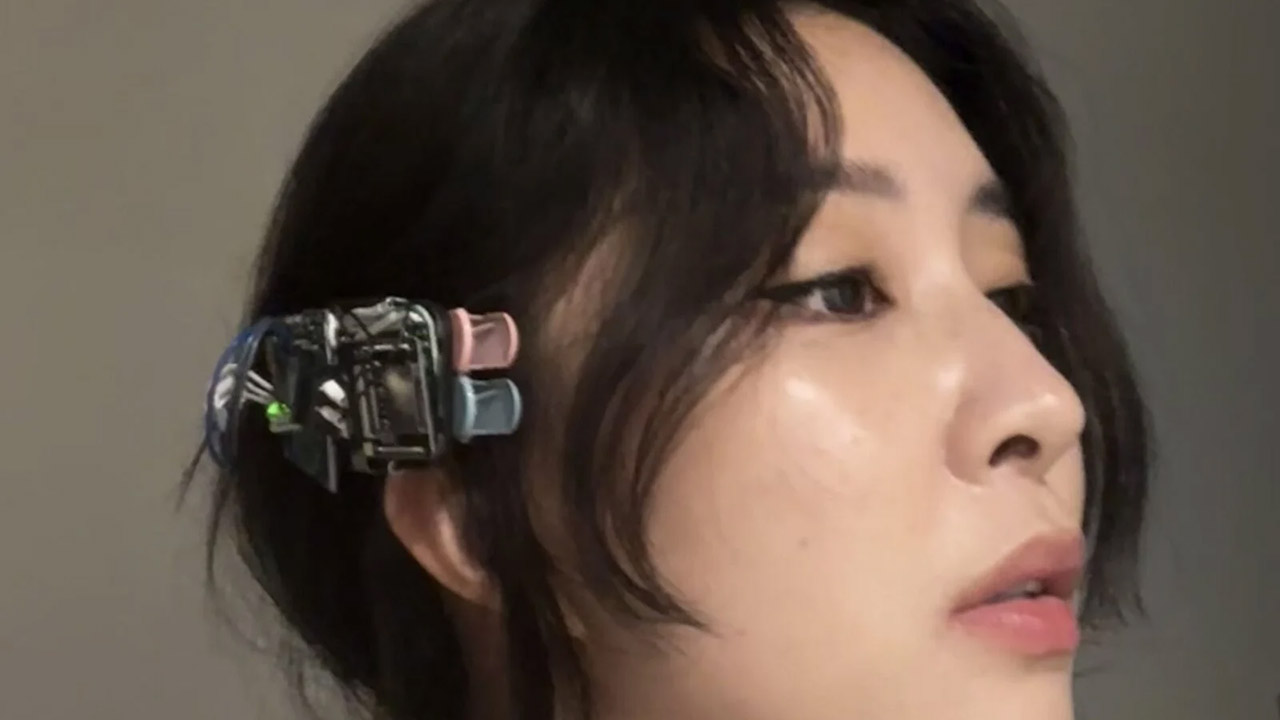 Jenny Zhang Hairclip Camera