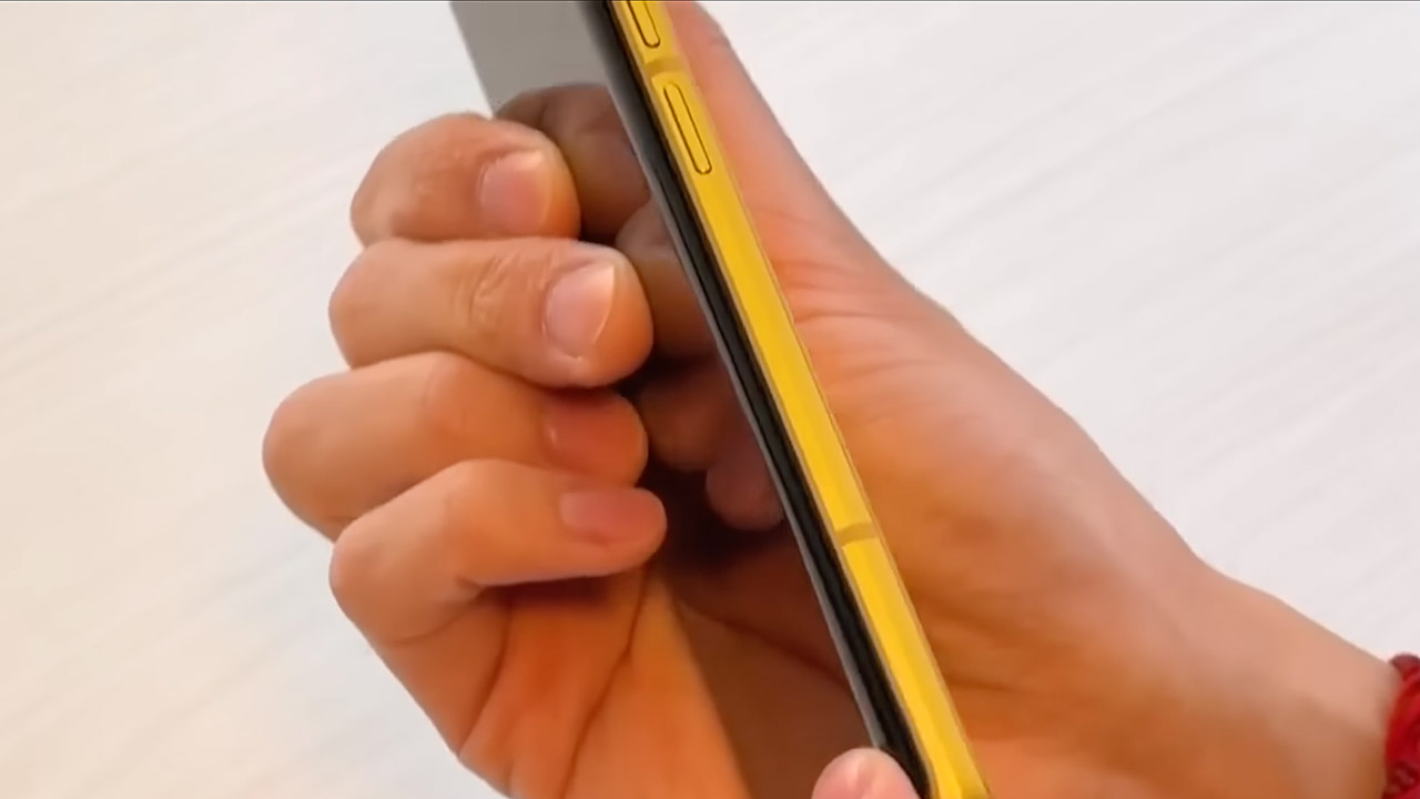 NBC News Trump Mobile T1 Phone Hands-On Test