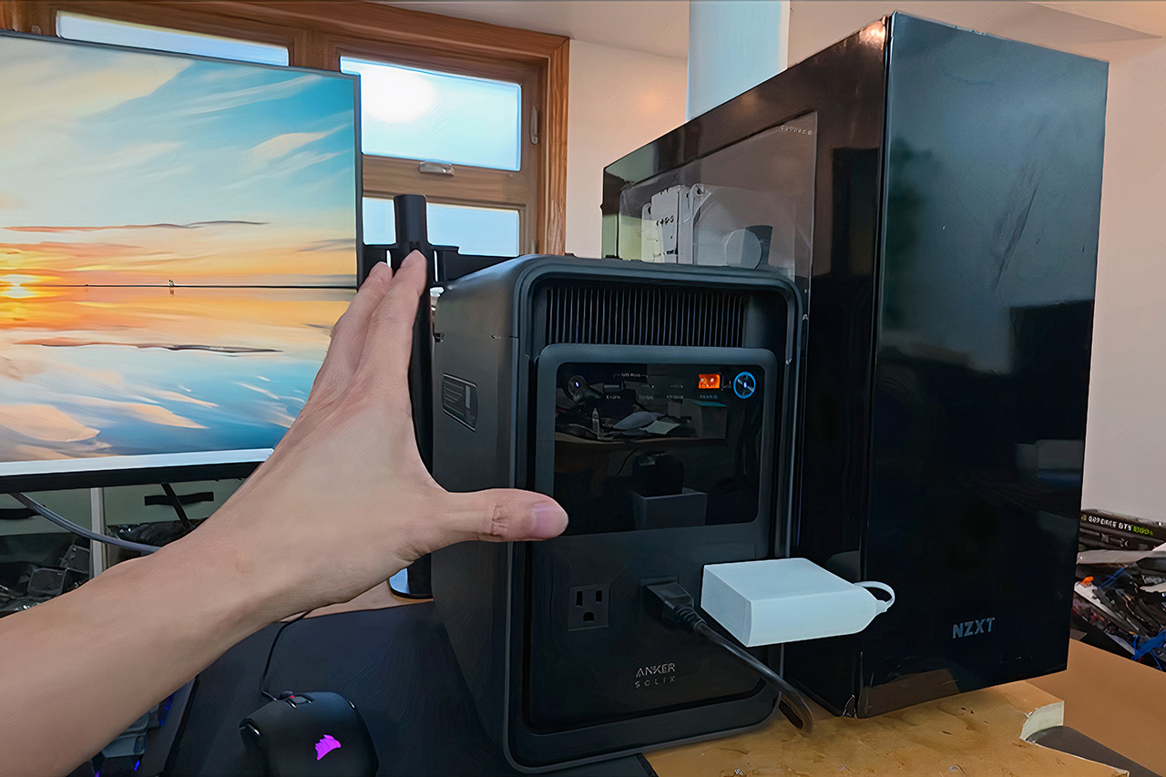 Anker Solix S2000 Battery-Powered Desktop PC System